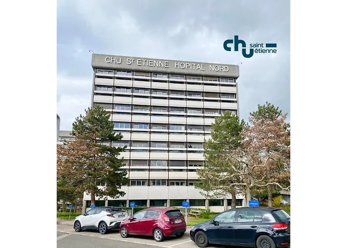 Studio en face Hopital Nord avec terrasse